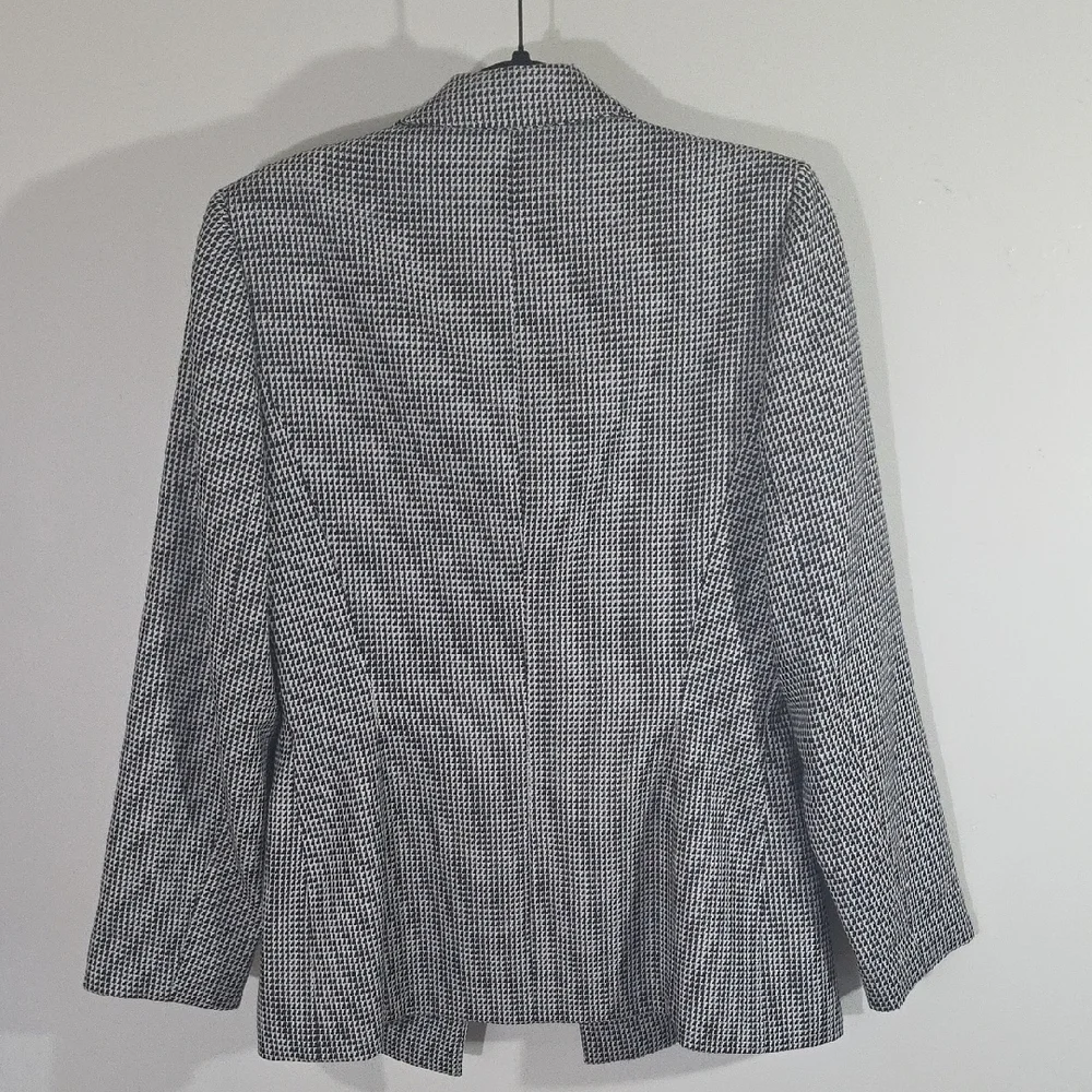 Harve Benard Houndstooth Wool Blazer